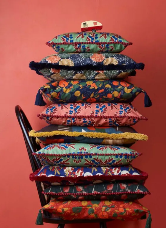 Best Sale Palava Cushion Cover - Navy Pinecones